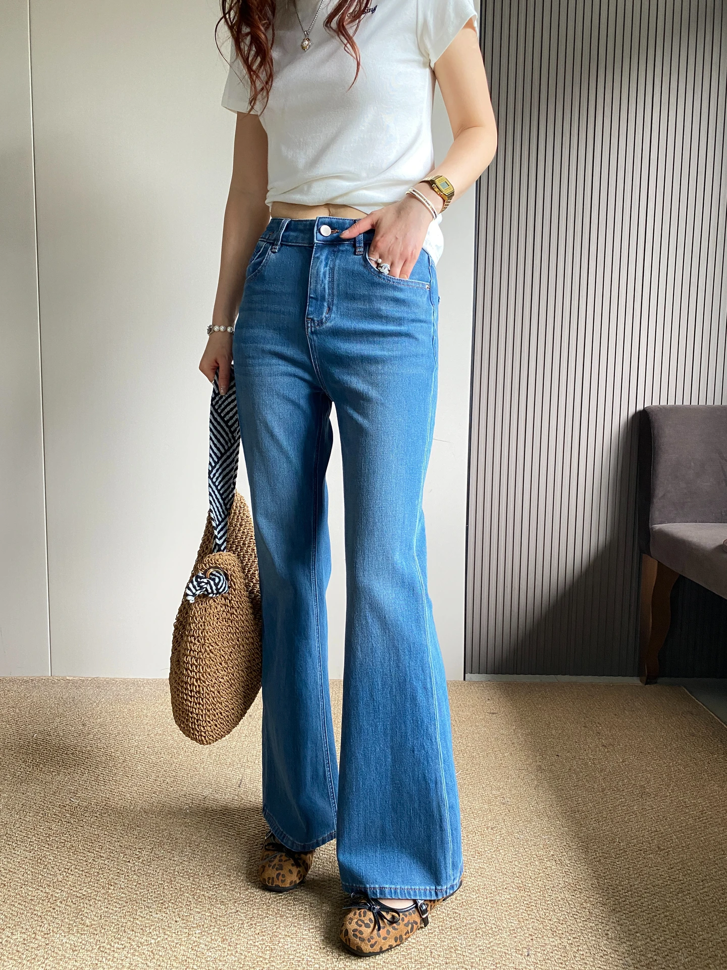 

High Waist Bell Bottom Jeans Women's Spring 2026 New Style Slim Fit Elastic Denim Pants Trendy Straight Leg Cool Feeling