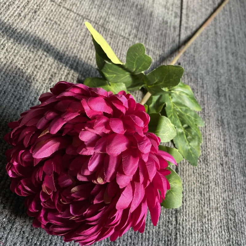 Kunstmatige chrysanthemumbloem met enkele steel, levensechte nepbloei - levendige kleuren, duurzaam materiaal, perfect voor woondecoratie - afbeelding 1