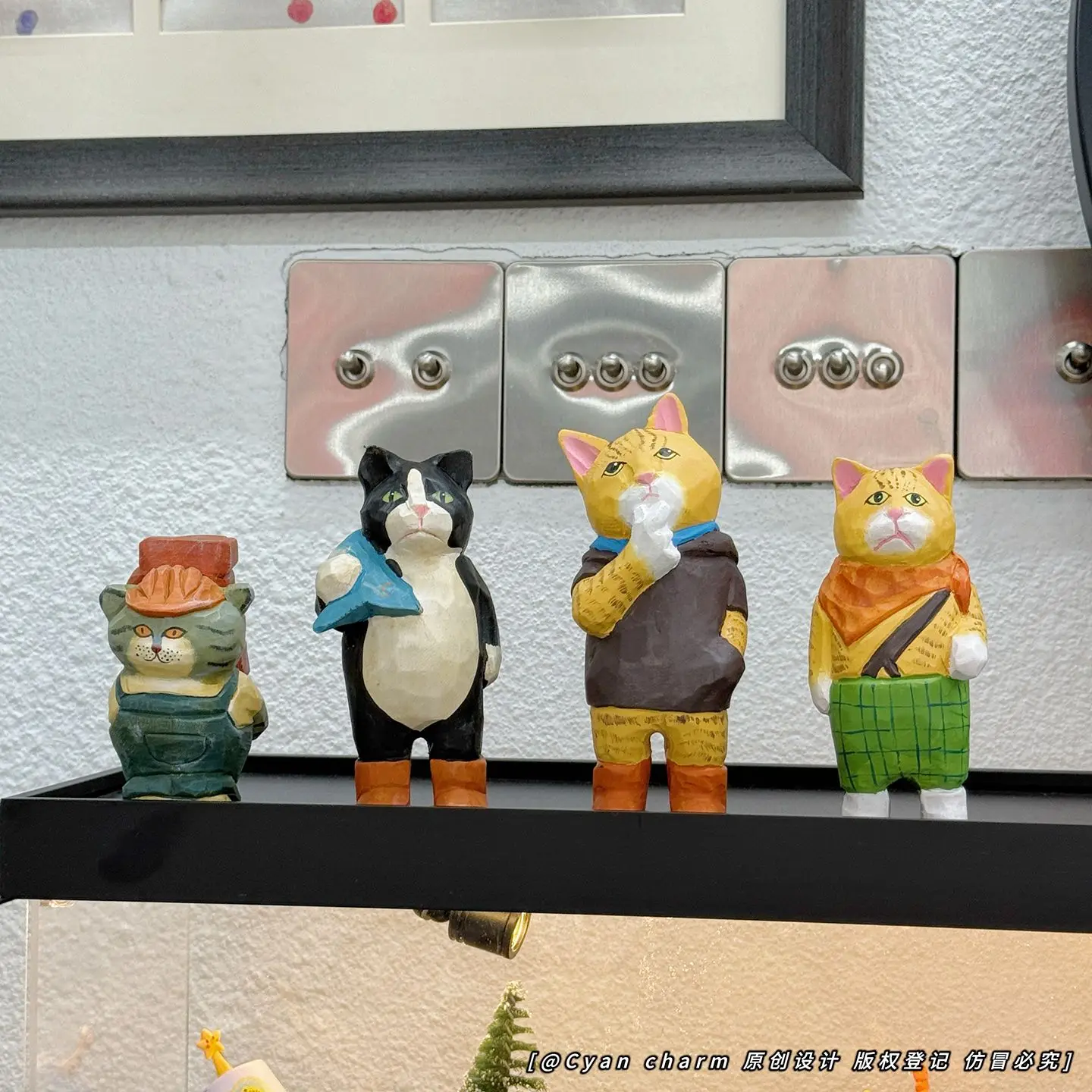 

Vintage Hand-Carved Wood Cat Statue - Rustic Folk Art Kitten Sculpture, Wooden Animal Figurine for Shelf Desk, Unique Gift