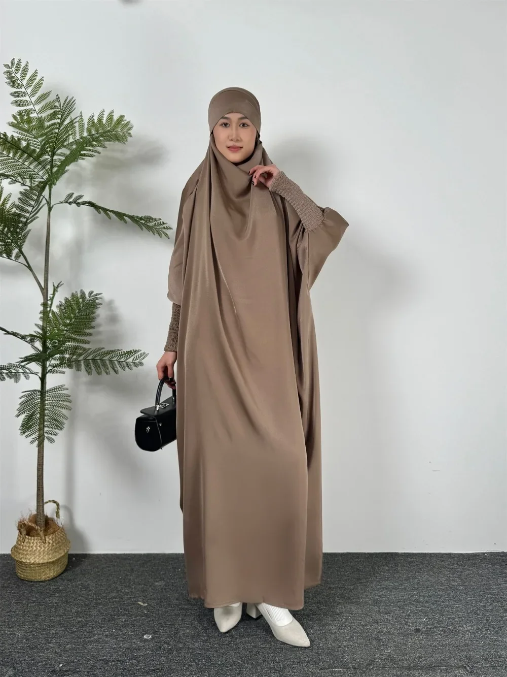 Ramadan Abayas Muslim Kaftan Solid Hooded Smocking Sleeve One-piece Prayer Dress Women Jilbab Islamic Clothing