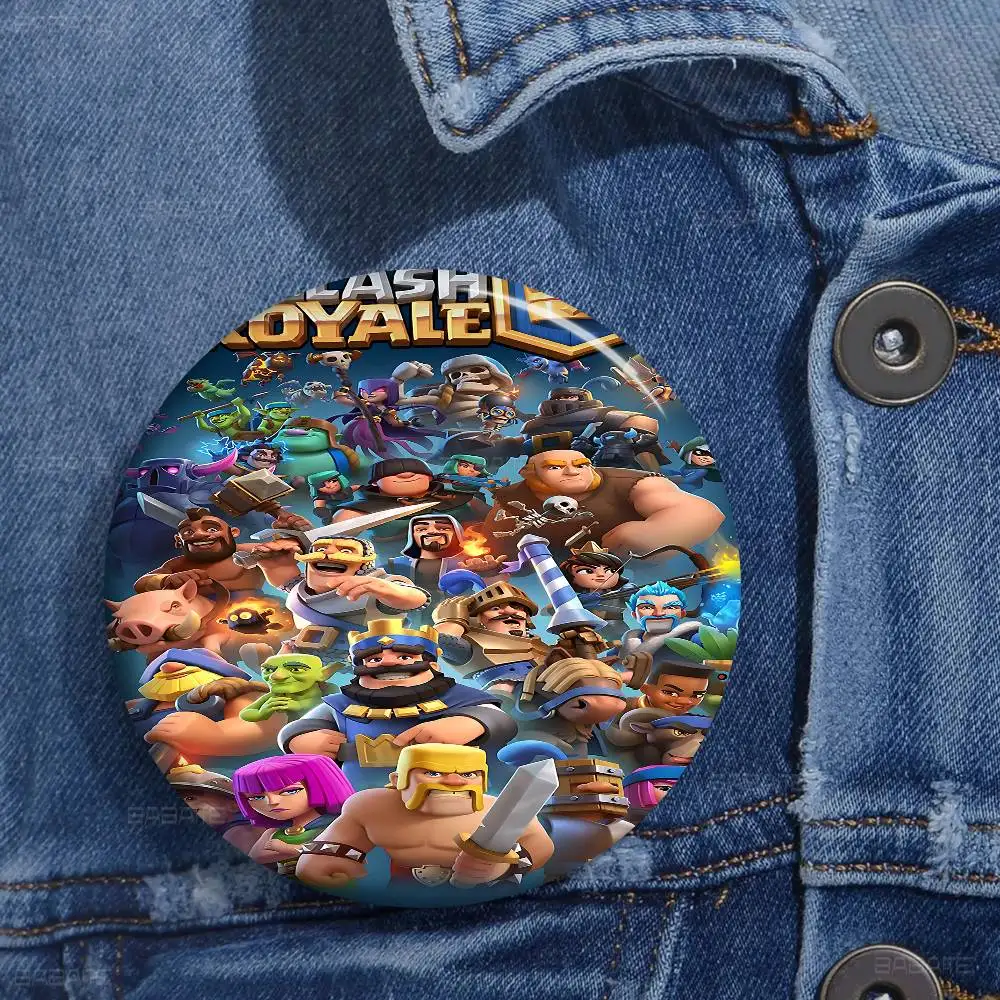 لعبة C-Clash Royale دبابيس زر مستديرة شعار دبابيس الإبداعية على ظهره الملابس الديكور موضة الكرتون مجوهرات هدايا