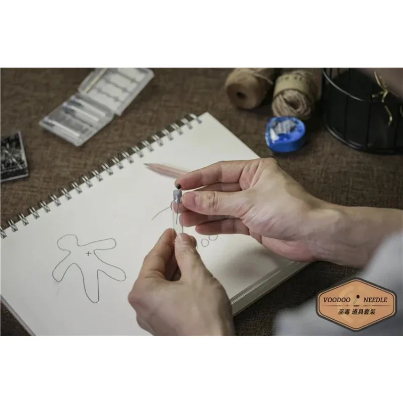 Voodoo Naald Mentalisme Goocheltruc Props Close-Up Illusies door Peter Eggink voor straatoptredens en geestleeshows