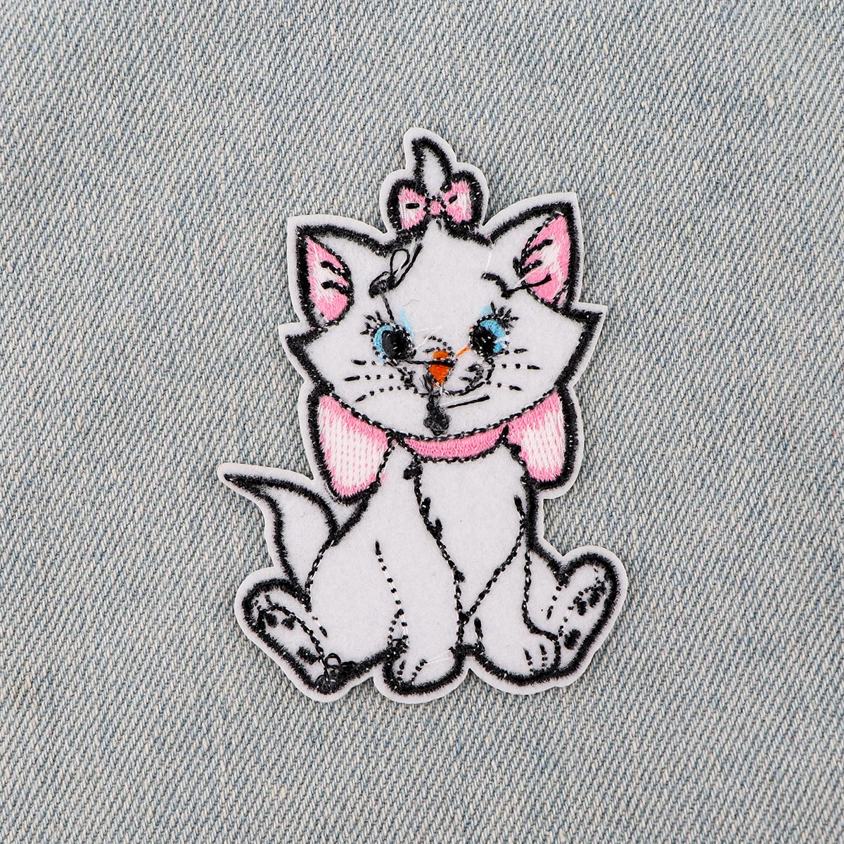 Beautiful Kitty Embroidered Patches For Clothing DIY Badge Adhesive Patches Cartoon Cat Patches On Clothes Stickers Appliques