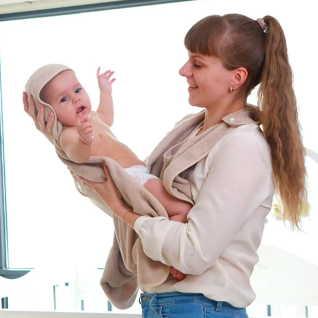 Asciugamano morbido e assorbente progettato per il tempo del bagno genitore-figlio Asciugamano grembiule super assorbente kaki 90 * 90 cm