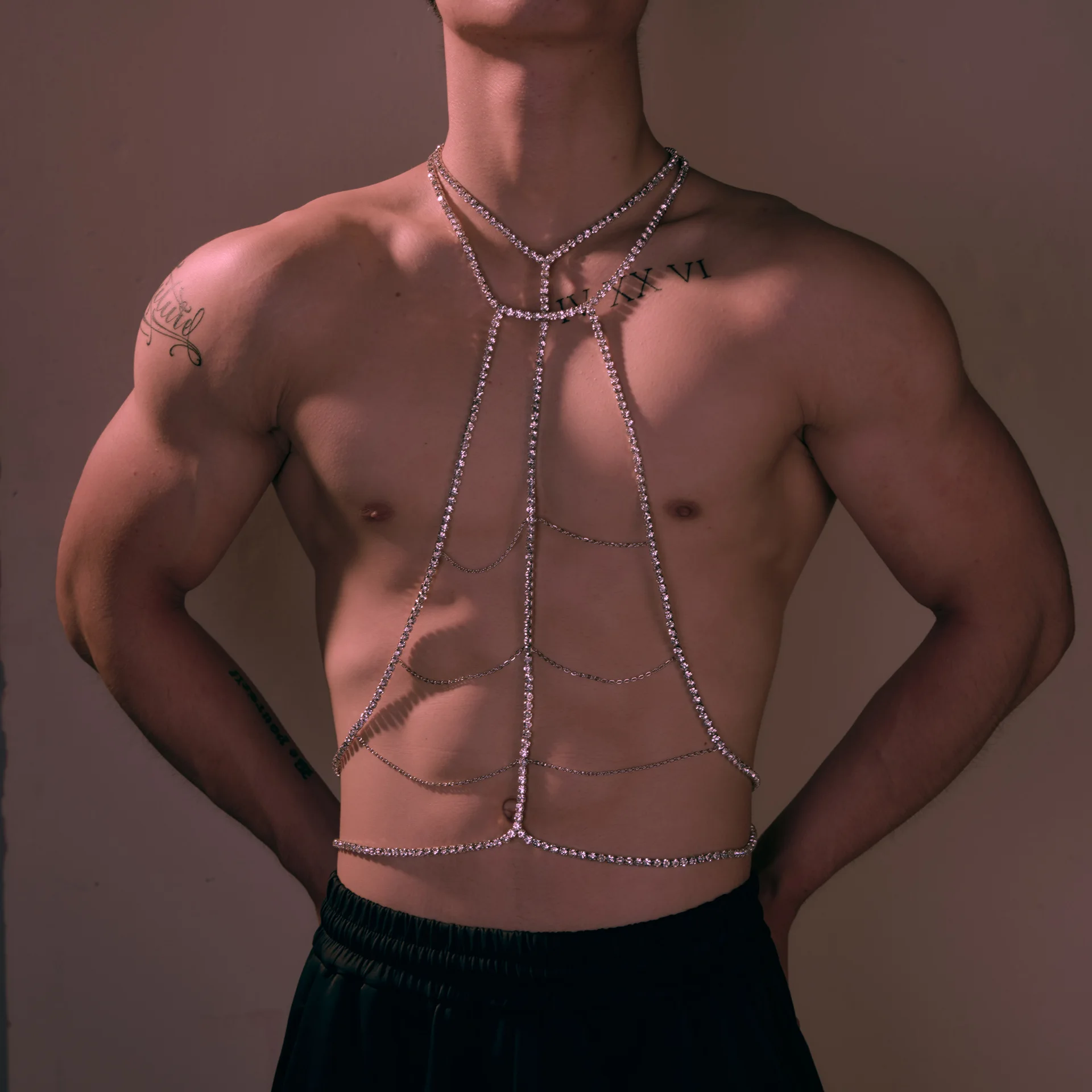 Unisex Spiderweb Crystal Chest Harness Chain Edgy Rhinestone Full Body Jewelry Armor Belt For Men Women Rave Party Costume Wear