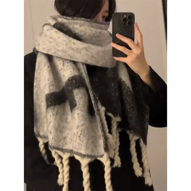 Women's Vintage Scarf Fried Face Scarf Woven Tassel Spliced Warm Matching Everything New Casual Winter Scarf Unisex Men