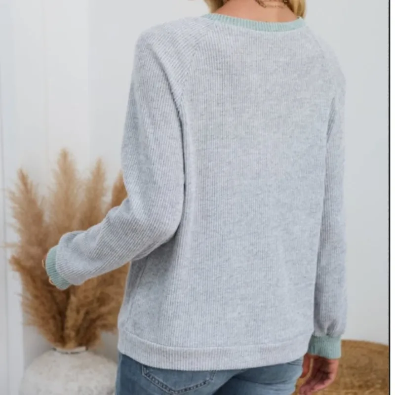 Nouveaux chemisiers pour femmes T-shirt printemps automne mode contraste couleur faux deux pièces couture POPL revers décontracté ample à manches longues hauts