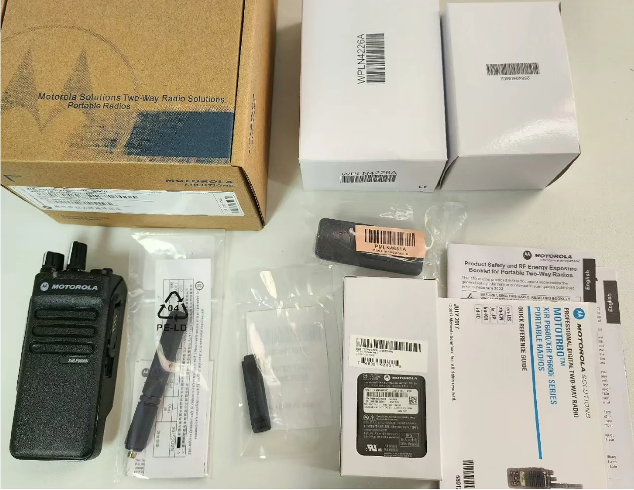 Motorola P6600i Digital Walkie-Talkie P6600I Explosion-proof Walkie-Talkie Chemical Plant Professional Hand Desk