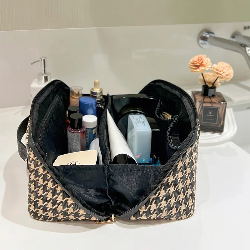 Wodoodporna kosmetyczka Pu o dużej pojemności Przenośna kosmetyczka podróżna Damska przenośna kosmetyczka Wielofunkcyjna torba do przechowywania