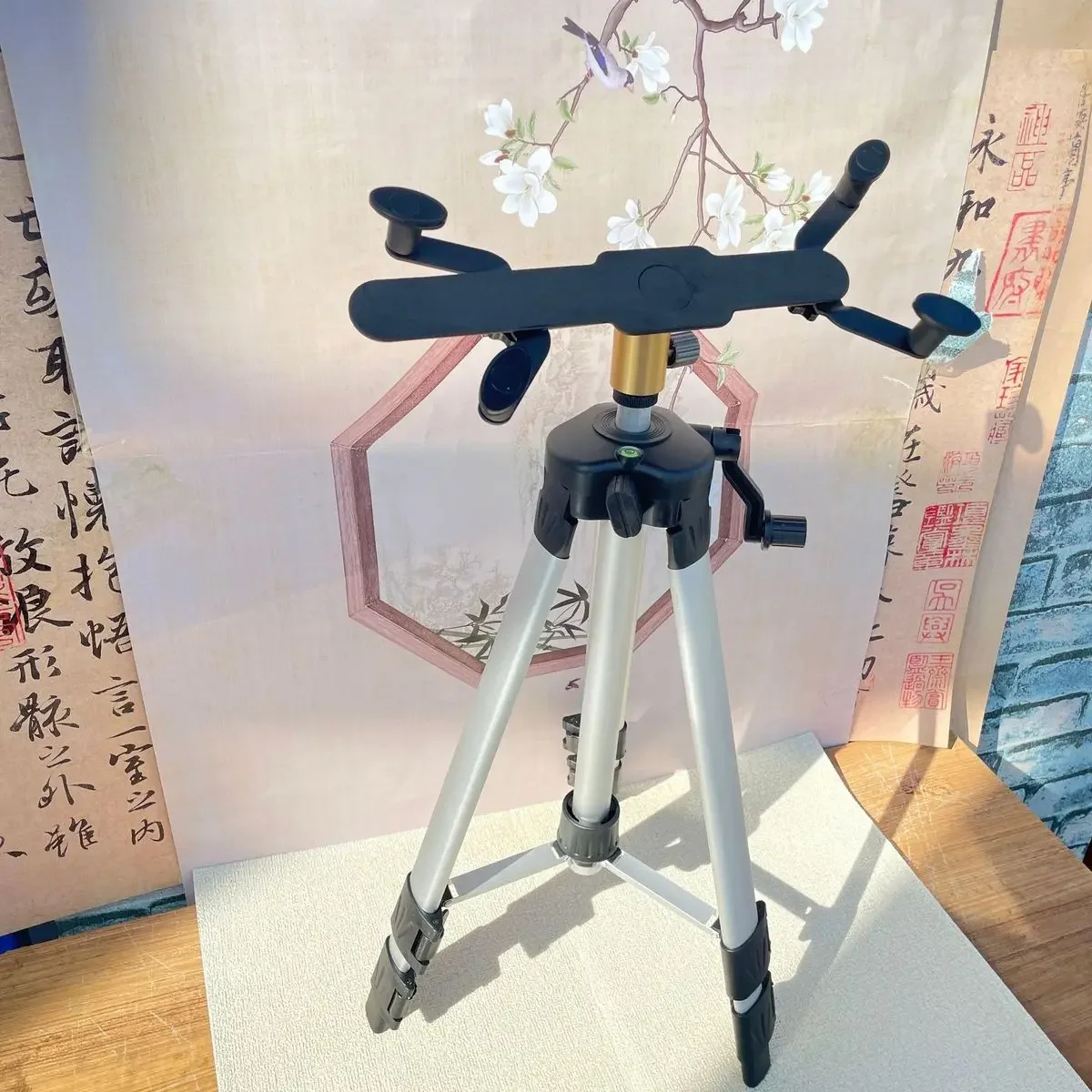 360 degree rotating jaw compass bracket tripod