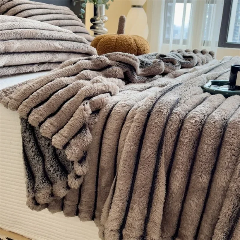 Class A otter fleece blanket series thickened milk fleece blanket solid color office nap blanket
