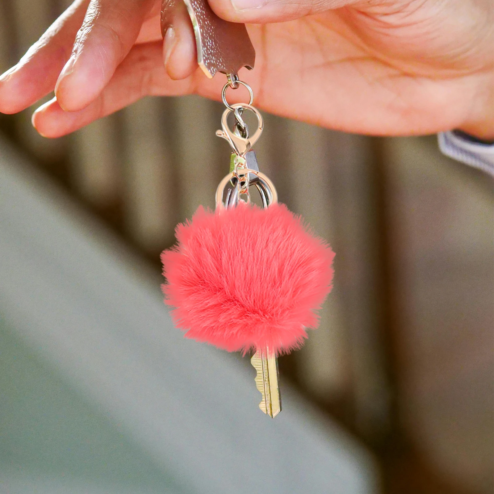 

15pcs Ball Keychain Cute Bag Pendant Pompom Decoration Backpack Car Key Ring Portable Adorable Accessories Lovely Pom Pom