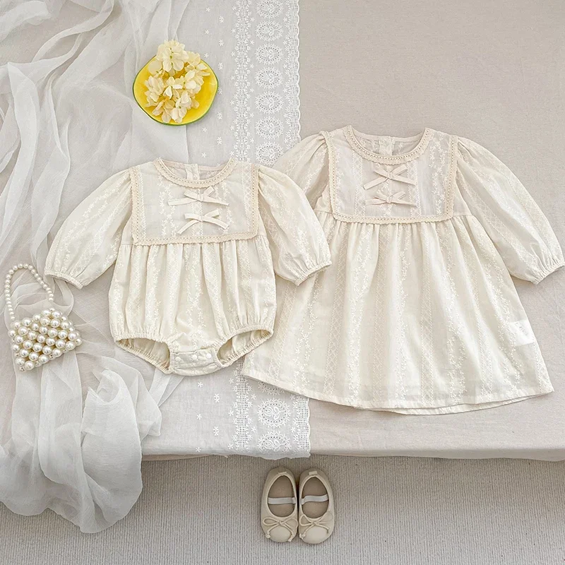 

Sisters Infant Rompers Baby Girls Lace Collar Dress Bow Sisters Clothes Girls Embroider Princess Dress Family Clothes Rompers