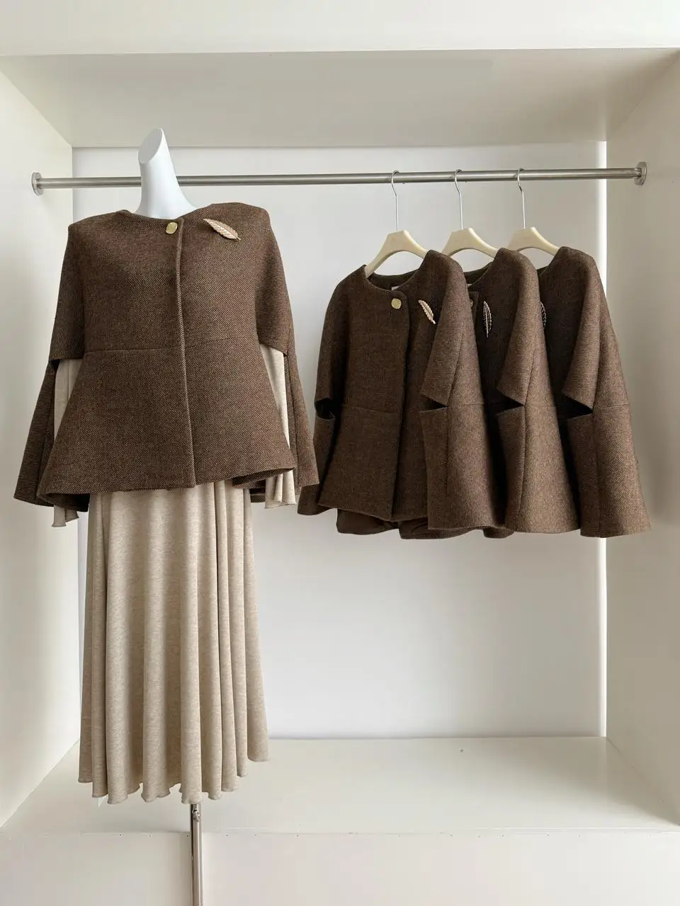 

Женская осенняя винтажная накидка с круглым вырезом и длинными рукавами, женская уличная одежда, однотонная свободная накидка, верхняя одежда