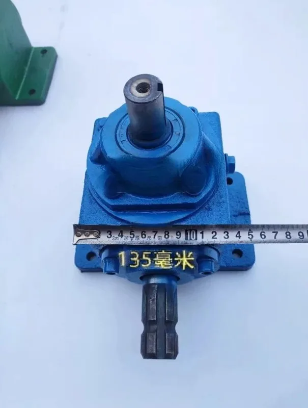 T4 Upper Output Right Angle Gearbox Small Reversing Box Steering Device 90 Degree Umbrella Peanut Machine Potato Machine