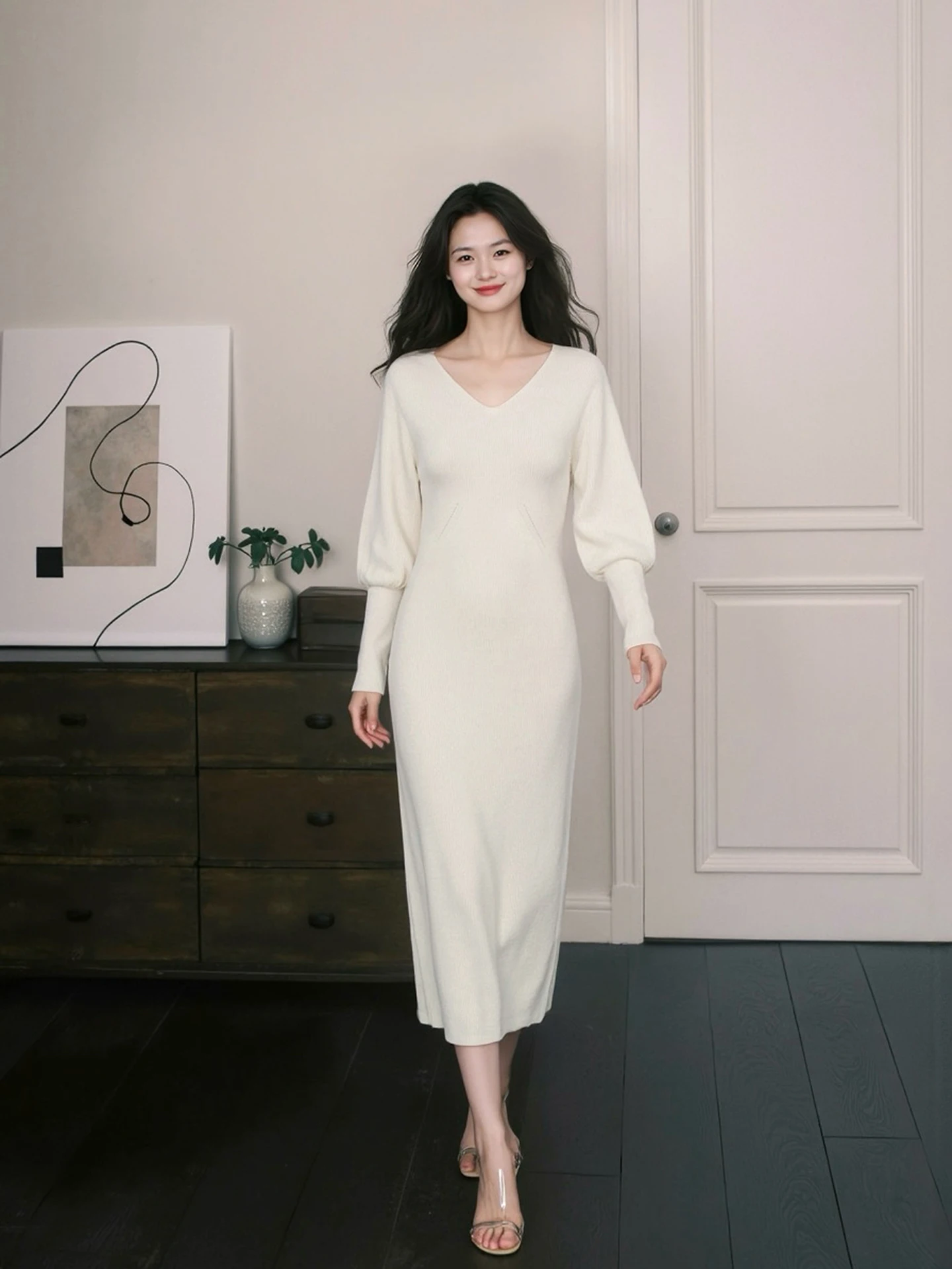 

FT GUOGE Белое вязаное платье женское весна 2026 с V-образным вырезом, приталенное, стройнящее, базовый слой, для повседневной носки, с длинным рукавом