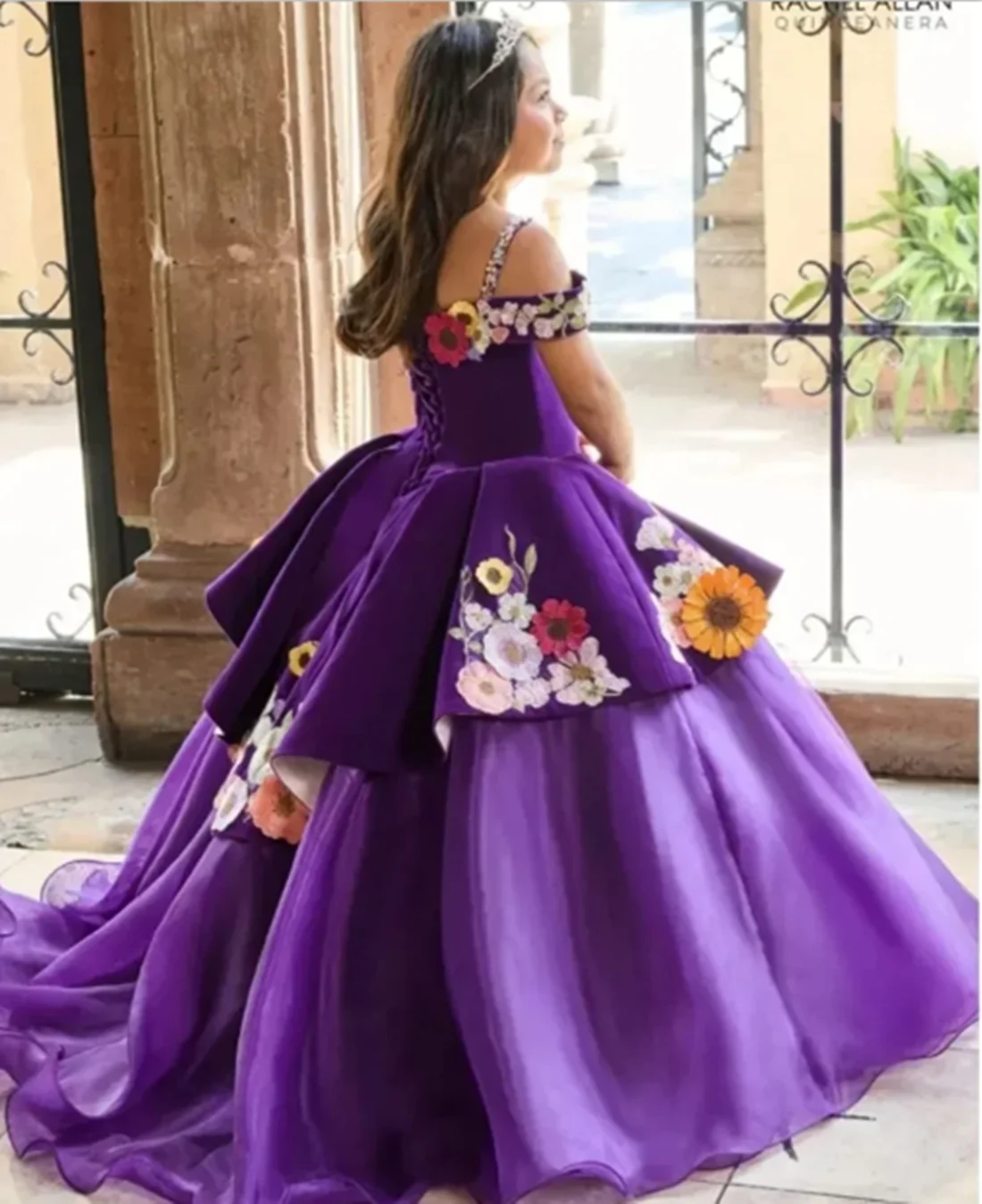 Vestidos morados con hombros descubiertos hasta el suelo para niña, vestidos de flores con apliques de encaje Floral, vestidos de primera comunión personalizados