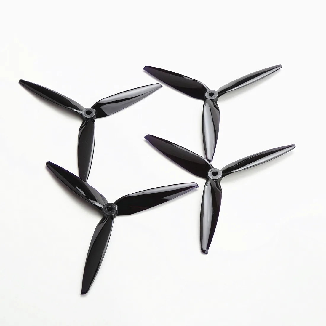 4PCS Tracker 7X4X3 7040 7inch 3 Blade Propeller (CW+CCW) Poly Carbonate Propeller for 7inch 8inch FPV RC Drone