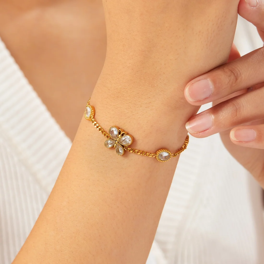LAMENGLY Light Luxury Zircon Inlay Butterfly Oval Charm Bracelet Women 316l Stainless Steel Exquisite Trend Hand Chain Jewelry