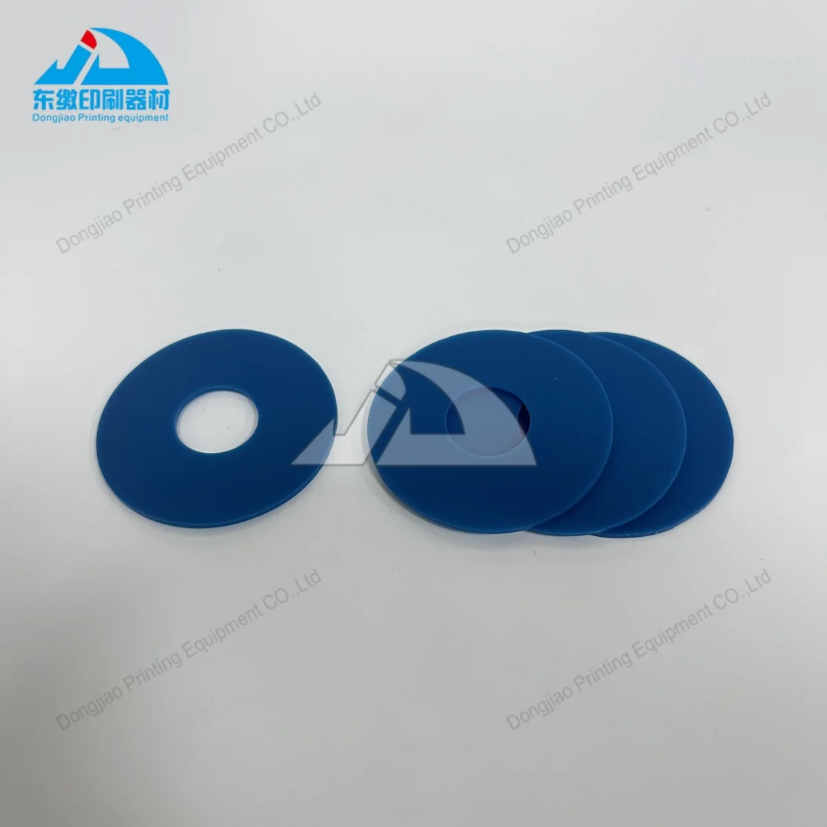 لقطع غيار ماكينات طباعة الأوفست عالية الجودة مصاصة مطاطية استبدال قطع الغيار مصاصة مطاطية زرقاء 38x13x0.8 مللي متر