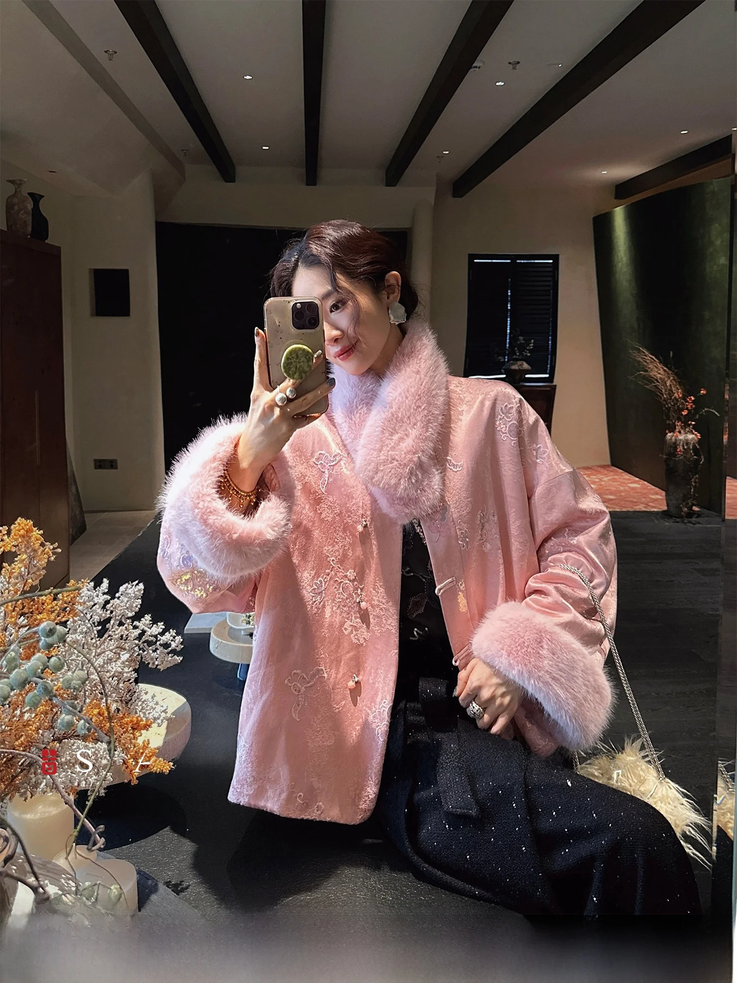 

Sanji Bla Flower New Chinese Sle Embroidered Cotton Jaet Women's Outerwear New Year eeting Fur Collar Loose Fit Long ...