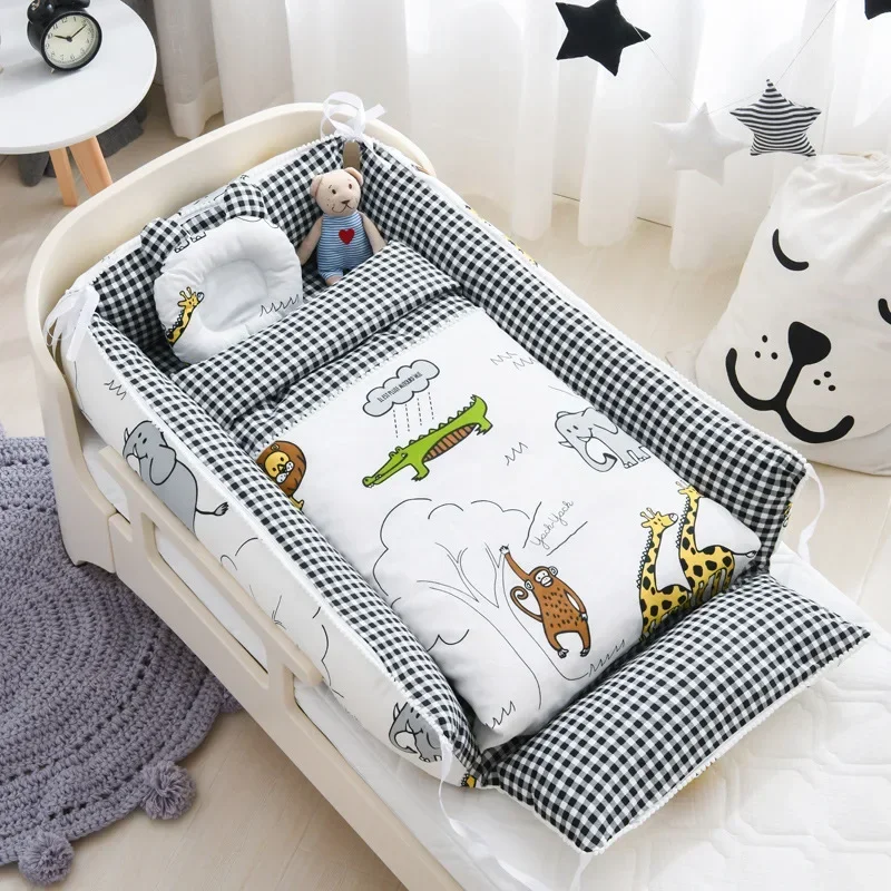 Multifunctional Portable Crib Middle Bed Baby Play Bed Detachable Mobile Bionic Bed Baby Nest Cartoon Down Cotton Styling Pillow