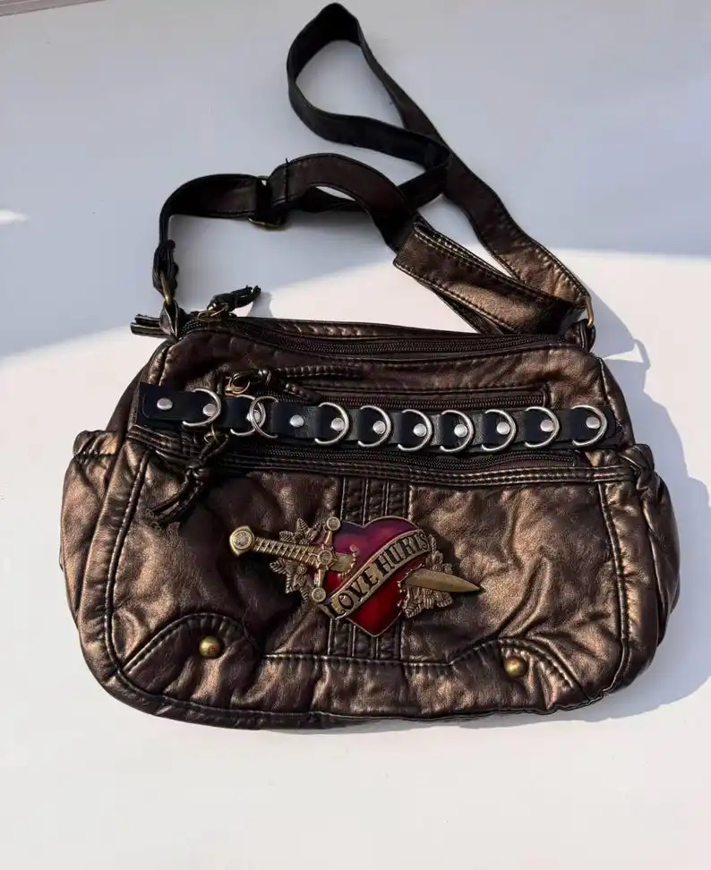 boho-small-punk-goth-love-metal-shoulder-bag-goth-daily-small-emo-corssbody-bag