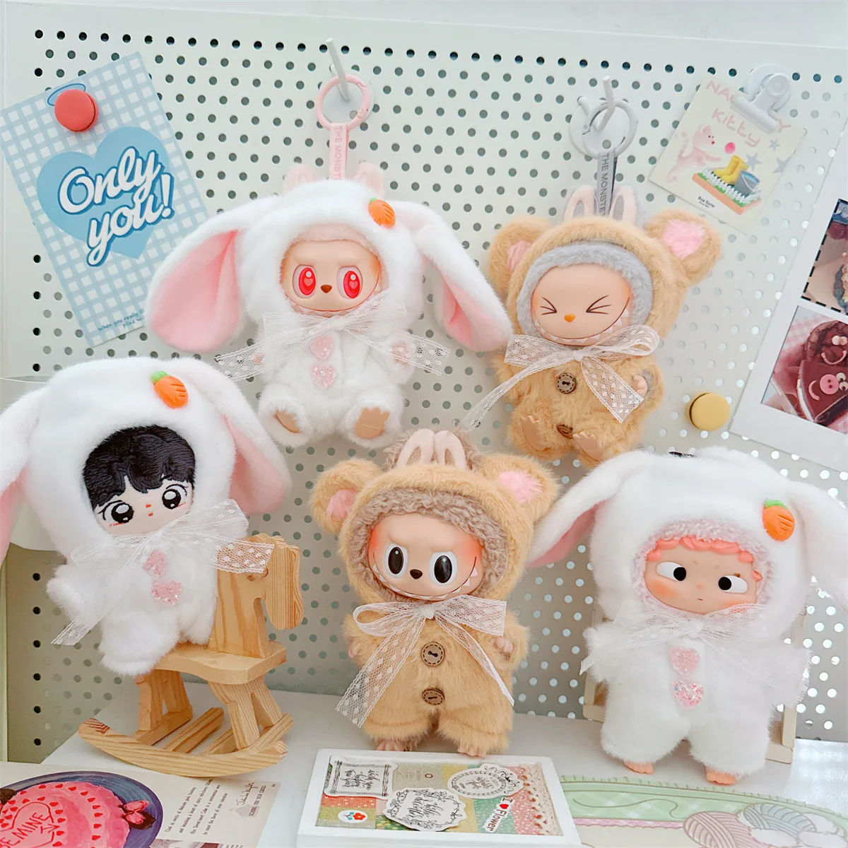 10cm Kawaii Idol ตุ๊กตาการ์ตูนนุ่มสีขาวกระต่ายชุด 2 ชิ้นชุด DIY Dress-Up ตุ๊กตาเสื้อผ้าตุ๊กตาสําหรับเกมเล่นและของขวัญ