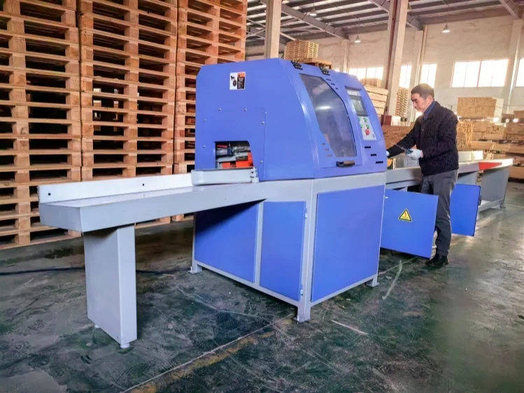 Electric wood cross cutting saw machine