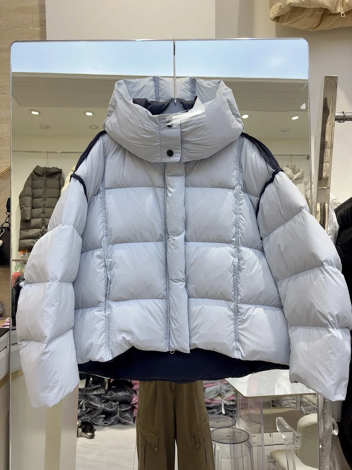 شتاء 2025 المرأة ort Puffer Jaet Thi الأبيض الدافئ Du down Bread Sle Faionable تصميم بسيط للتنقل سترة واقية #3