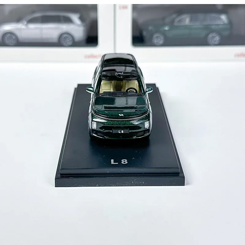 Car Model Diecast 1/64 Scale Li Auto L8 New Energy SUV Alloy Car Model Li Auto L8 Estate Vehicle Collection Ornaments