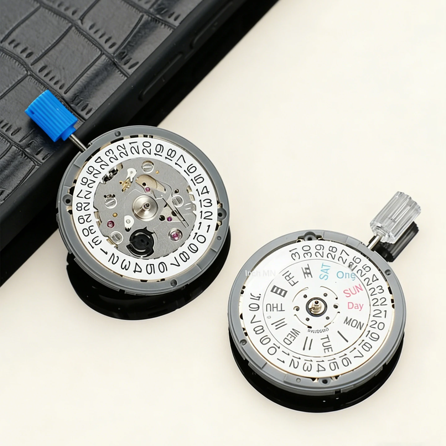 White Nh35 Nh36a Three-dot single/Double Calendar Automatic Mechanical Movement At 3 Watch MODs Dial Repair NH36 NH35