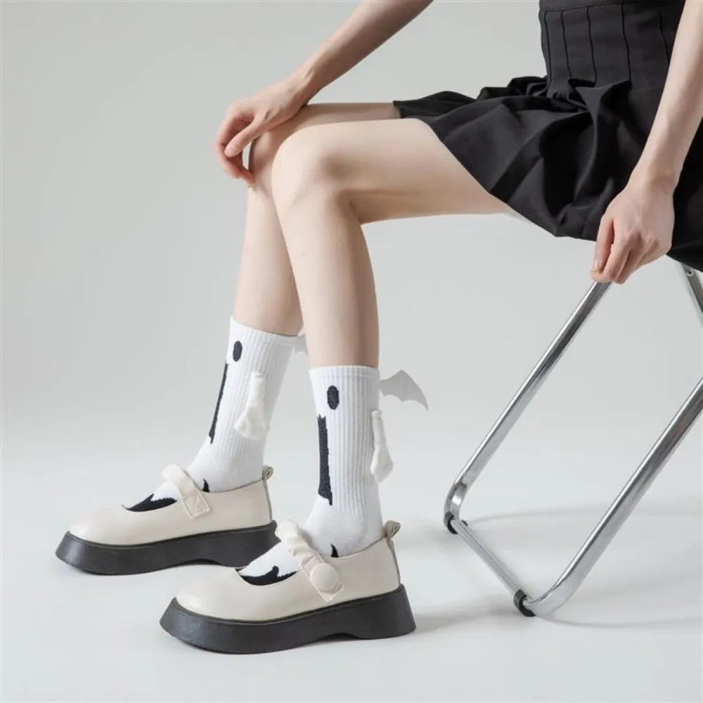 لطيف الجدة هالوين الجوارب تنفس الخفافيش نمط الجوارب المغناطيسية عقد اليد تصميم المغناطيسي زوجين الجوارب تأثيري