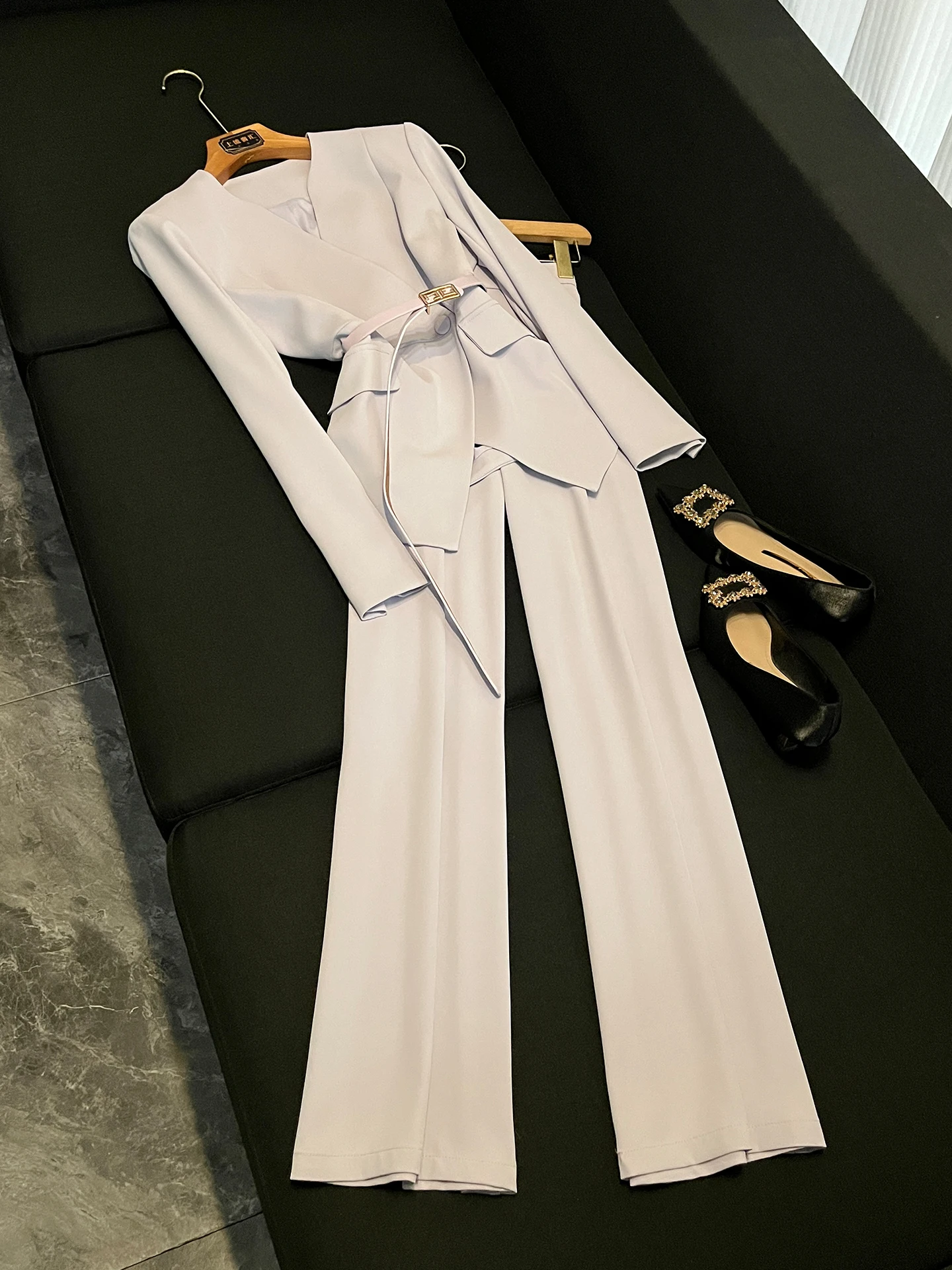 White Suit Set Women's Belted Slimming Commute Ready Two-Piece Set Elegant Professional Autumn 2026 Collection