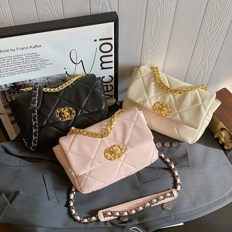 High-end Texture Casual Shoulder Messenger Bag Girl Chain Rhombus Small Square Bag Fashion Simple Luxury.