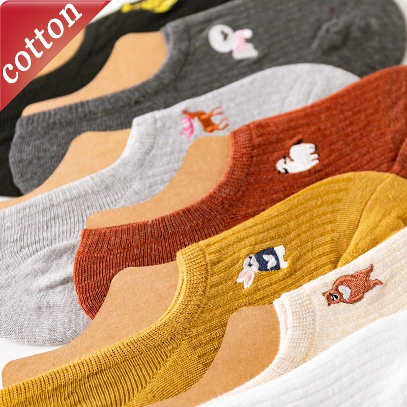 

5 Pairs Ladies' Socks Set Anti Slip Comfortable Cotton Socks For Girl Kawaii Harajuku Ankle Socks Japanese Cartoon Embroidery