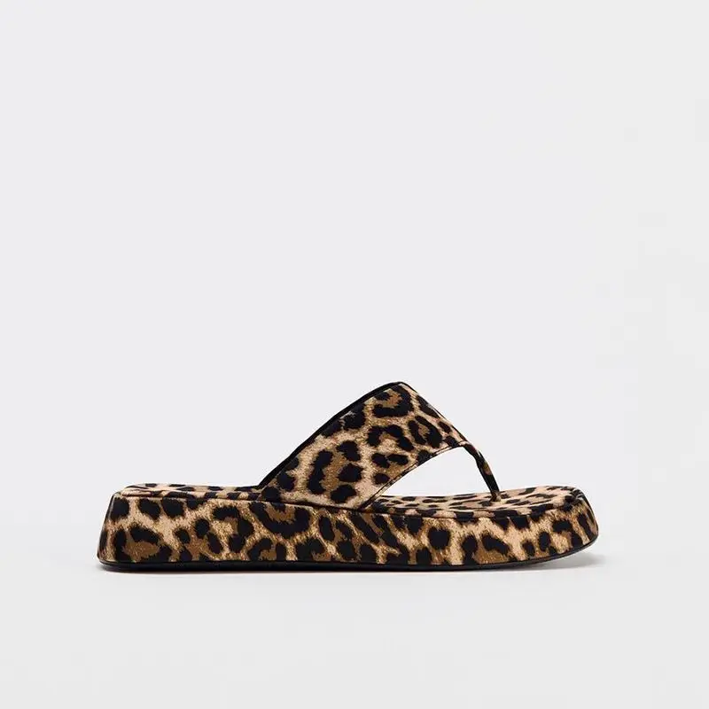 Dmza 2024 neue Leoparden muster Biskuit dicken Boden Flip Flops für die Höhe erhöhen und abnehmen Urlaub coole Frauen Hausschuhe