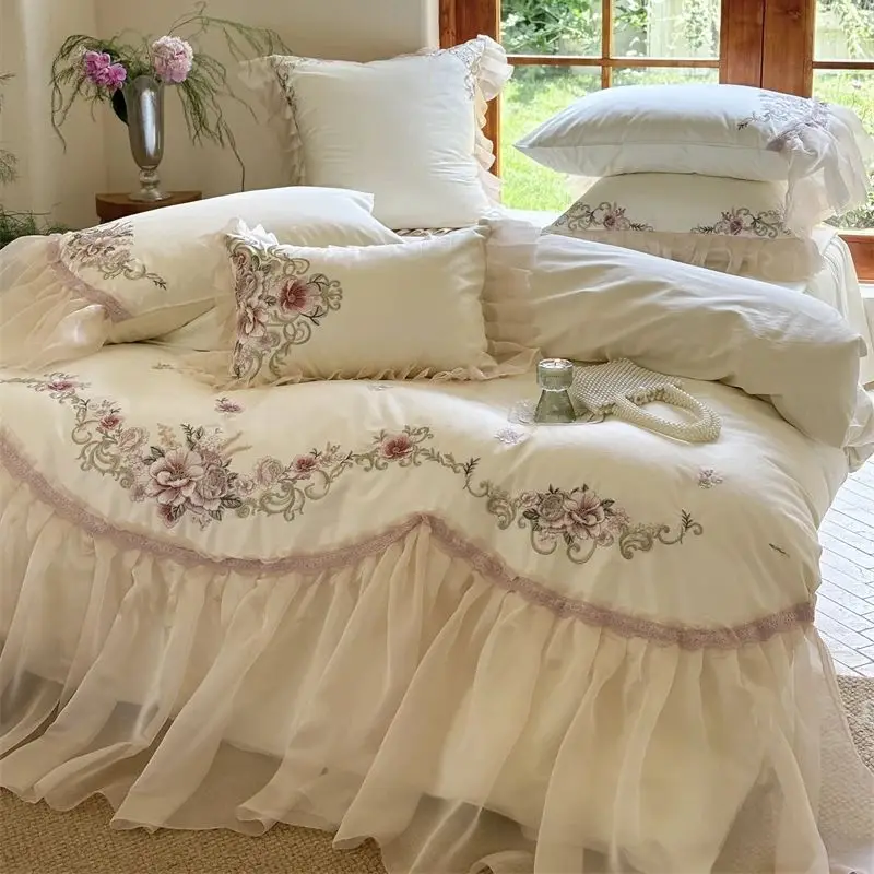 Elegant Flowers Embroidery Lace Ruffles Princess Wedding Bedding Set 1200TC Egyptian Cotton Duvet Cover Bed Sheet Pillowcases