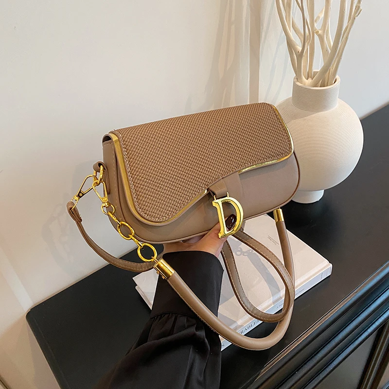

Classic Ladies Leather Messenger Bag - Famous Designer Women's Popular Elegant Shoulder Crossbody Bag Handbags