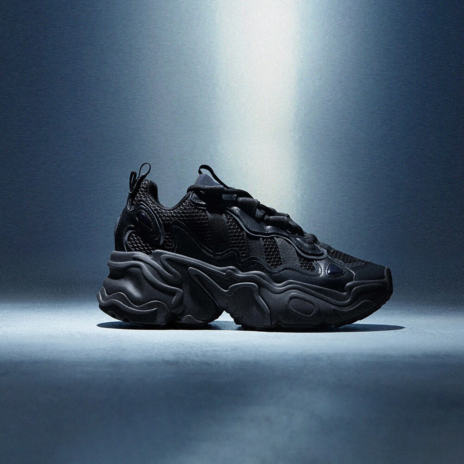 

adidas Genuine OZTHEMIS W Women's Retro Thick-Sole Dad Shoes IG1504