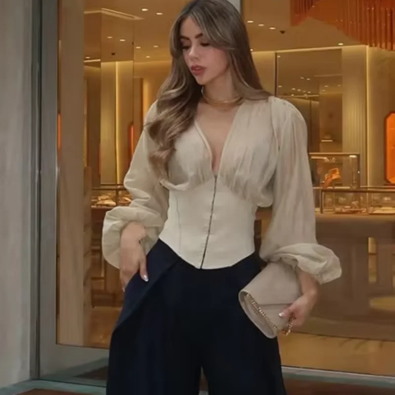 Minimalist Light Brown Top Dee - Street Fashion For 2026 recension och pris