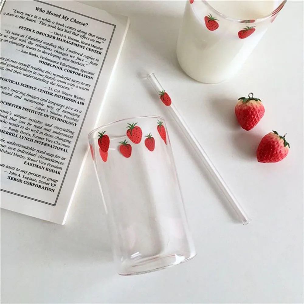 Cute Strawberry Glasses Heat Resistant Coffee Milk Water Cups with Straws Clear Cute Juice Smoothie Cold Drinks Straw Cup