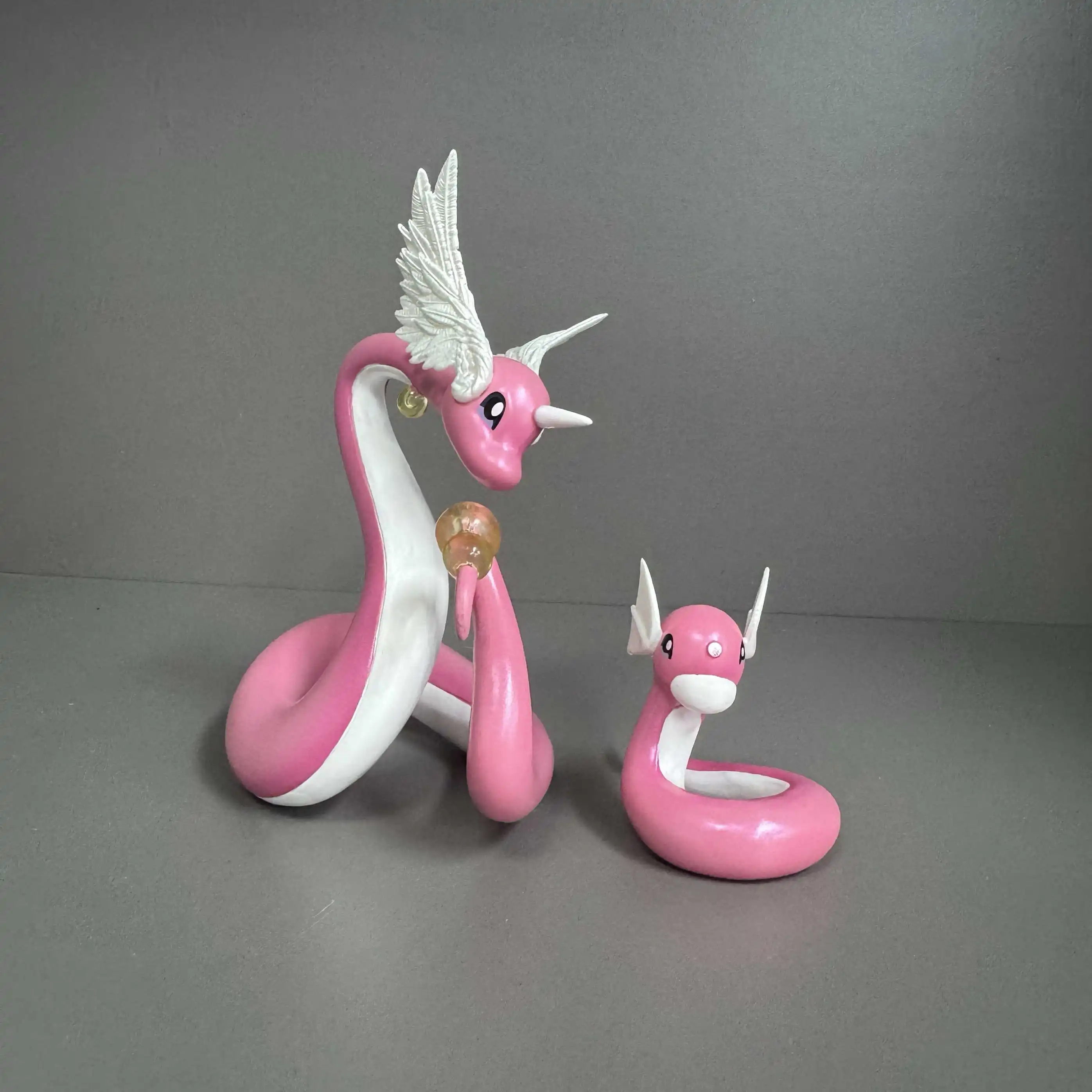 ใหม่ร้อน Dratini Dragonair อะนิเมะตัวเลขน่ารักตุ๊กตา Pvc รูปปั้นคอลเลกชันชุดโต๊ะตกแต่งเครื่องประดับของขวัญวันเกิดของเล่น