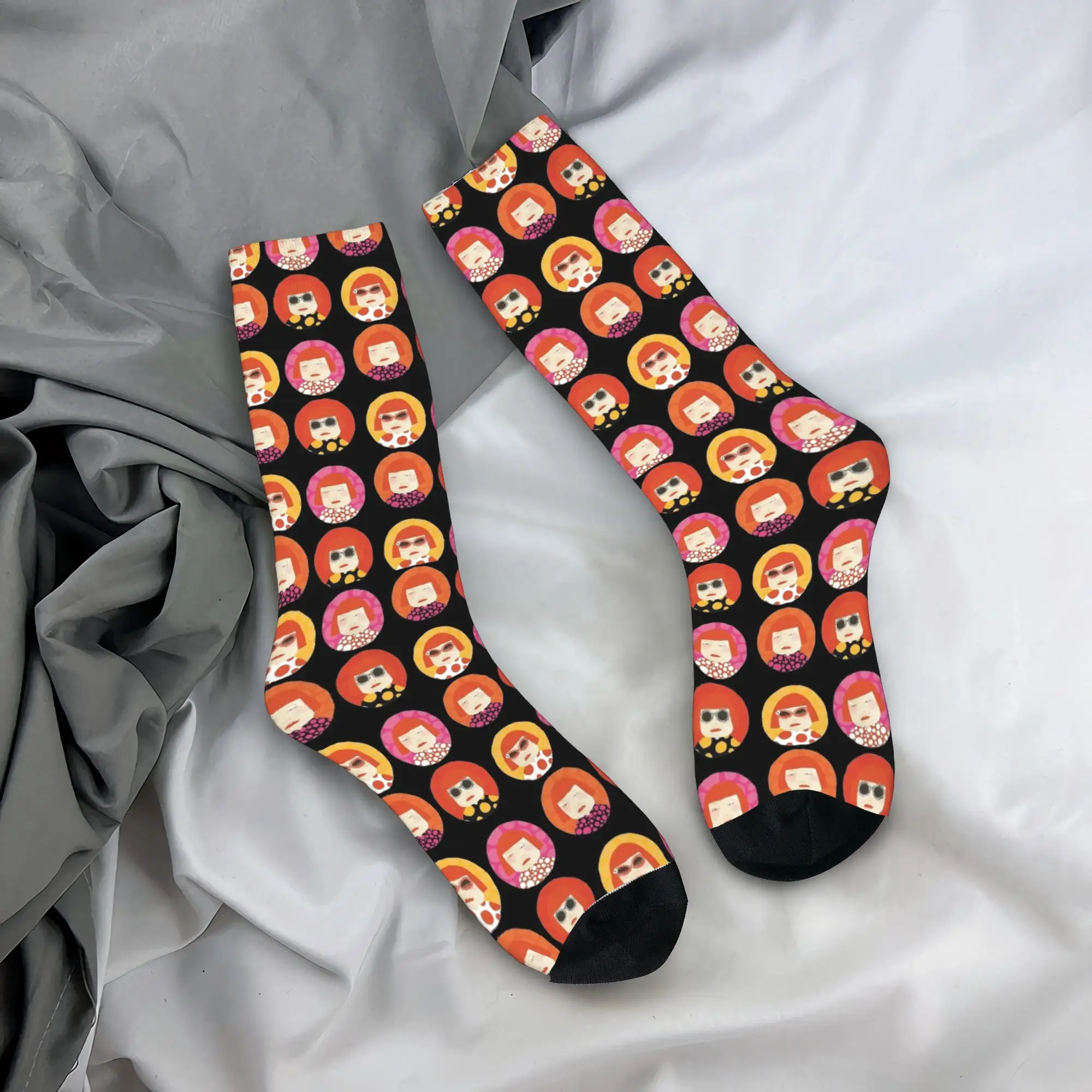 Yayoi K-Kusama Socken für Herren und Damen, Polyester, Freizeitsocken, Neuheit, Frühling, Sommer, Herbst, Winter, mittellange Socken, Geschenke