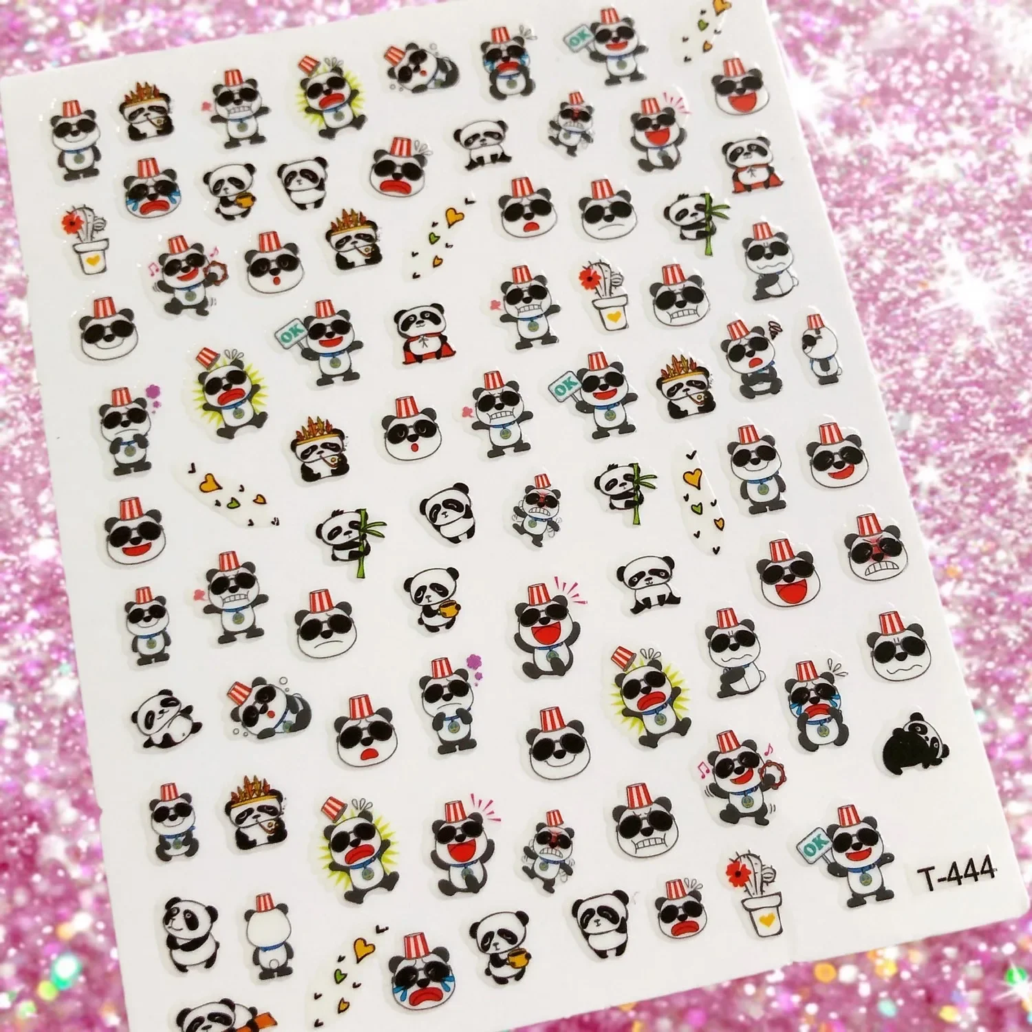 Cartoon Panda 3D Colla posteriore Adesivo per unghie Decorazione per unghie Decorazione per unghie autoadesiva Strumento per unghie Ornamento Impermeabile di lunga durata