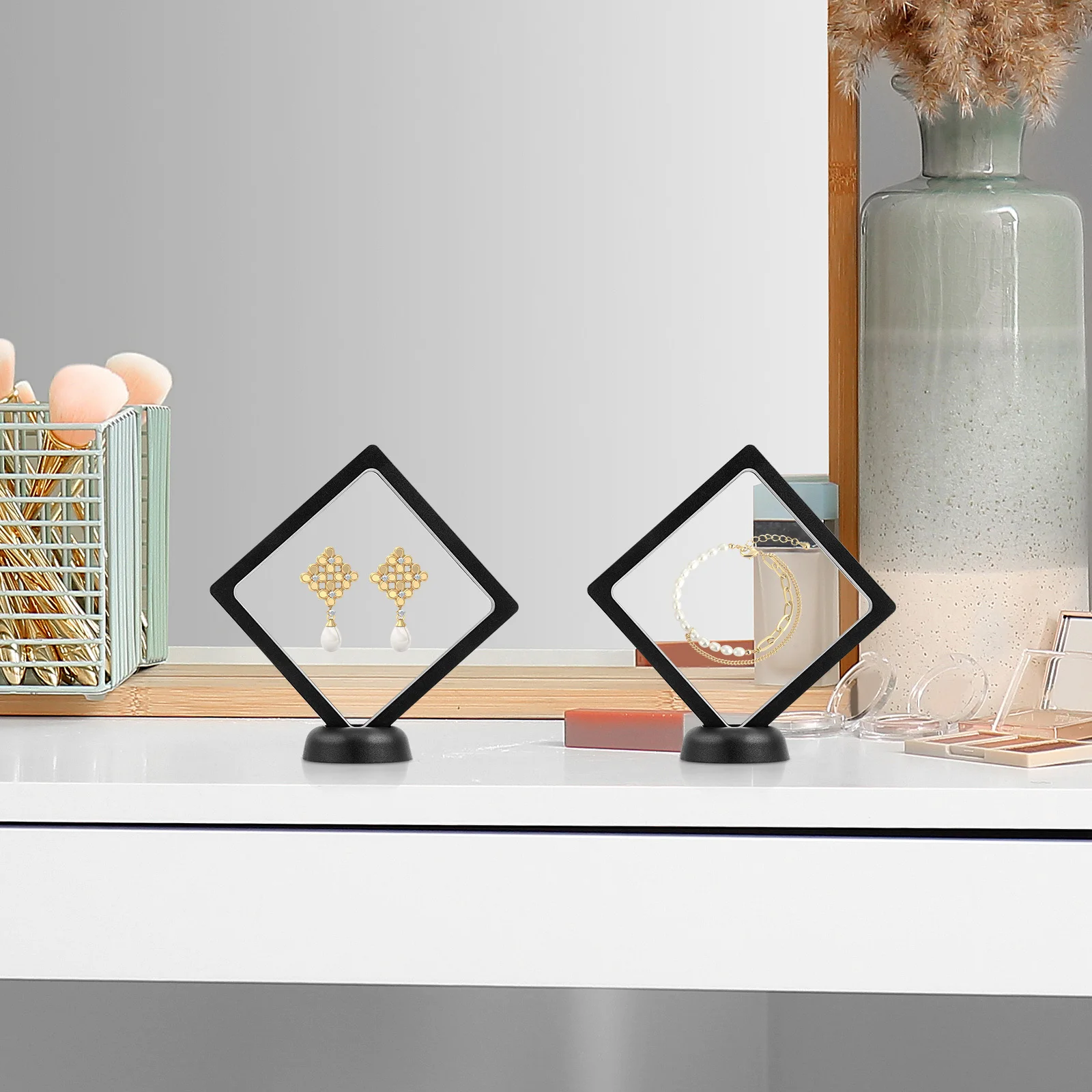 

4Sets Jewelry Display Rack Black Simple Creative Jewelry Display Box for Shop Mall Coins Medals Stamps Showing Case Durable