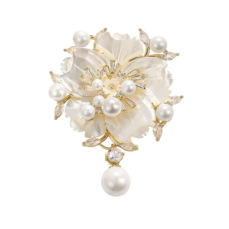 WP-002 WKT New Arrival Yellow Brass Pearl carved Flower Brooch for Women fashion commuter design purity Delicate Breastpin