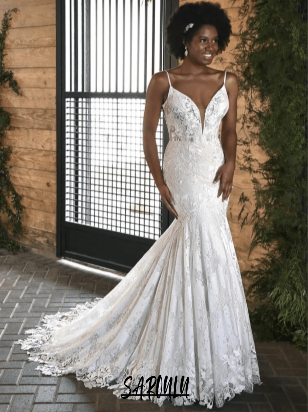 

SAROULU White Lace Mermaid Wedding Dress For Women African Stylish Buttons Back Elegant Long Bridal Gown Customized Straps