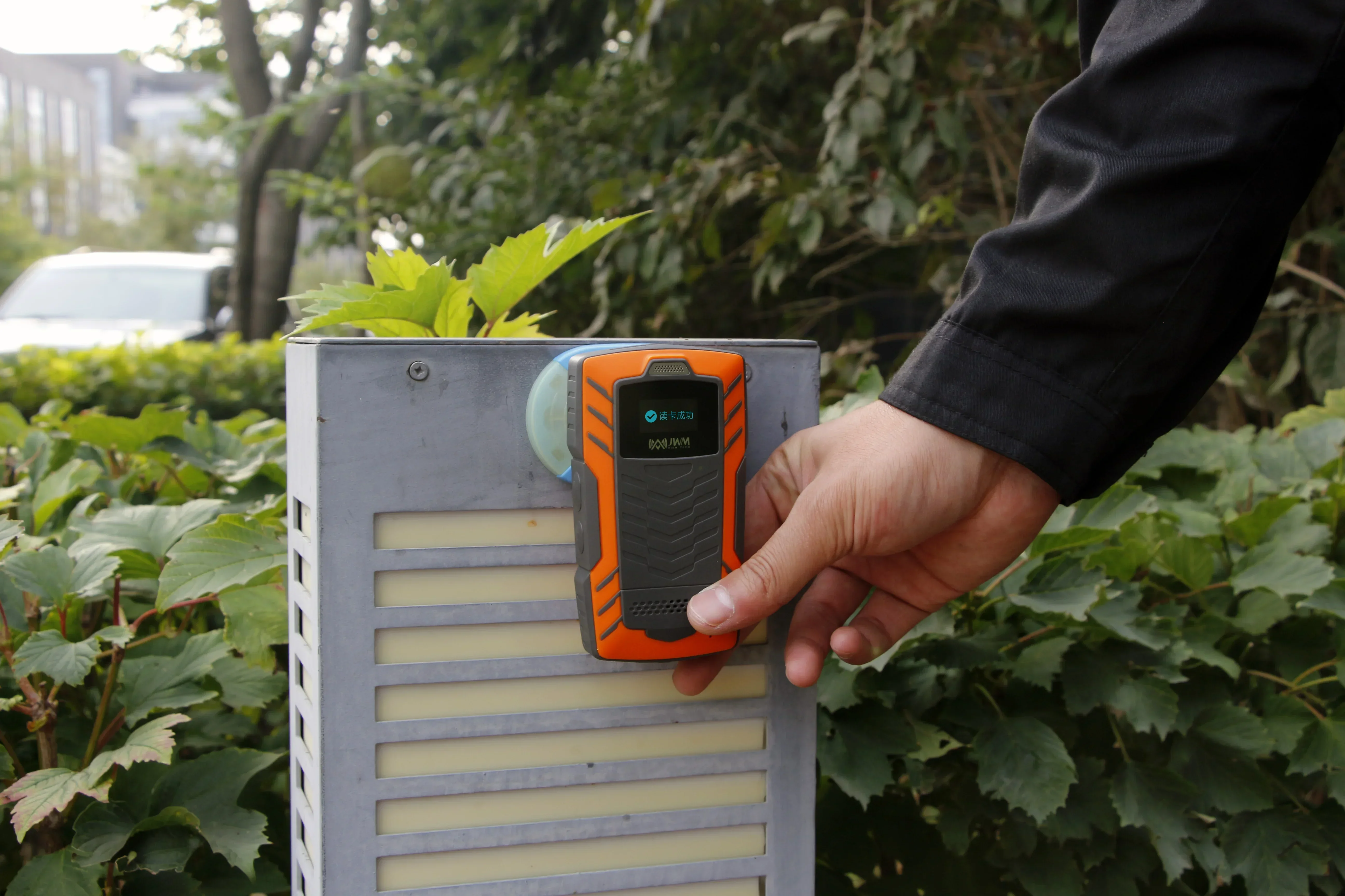 

Комплект системы контроля обходов JWM: 4G-система связи для патрулирования территории школы с функцией будильника