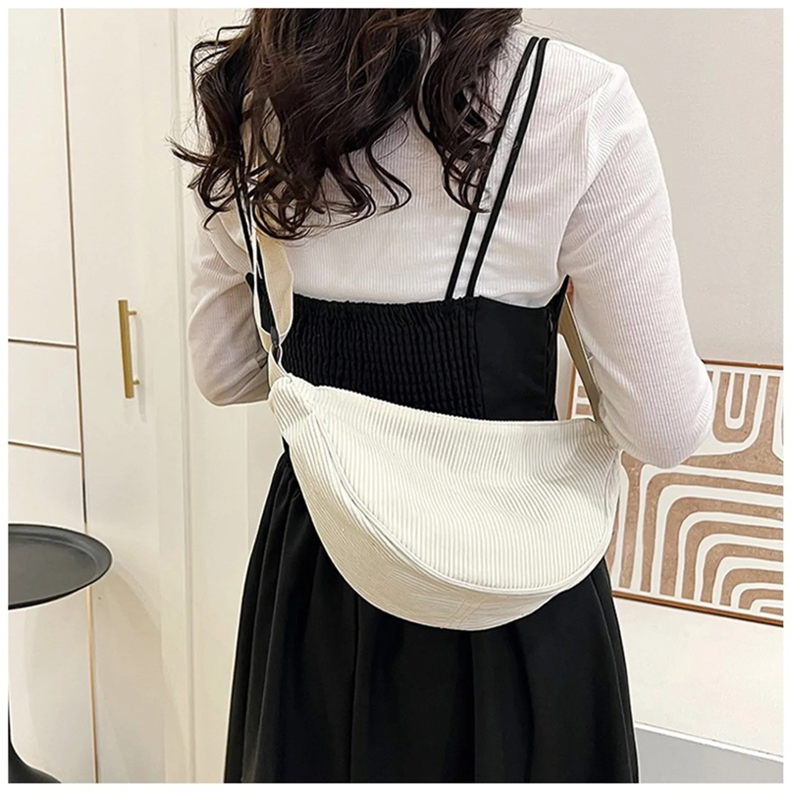 Corduroy Crossbody Bags for Women Chest Bag Banana Bag Shoulder Bag Hobo Dumpling Bag Female Travel Sling Bag Fanny Pack 2023